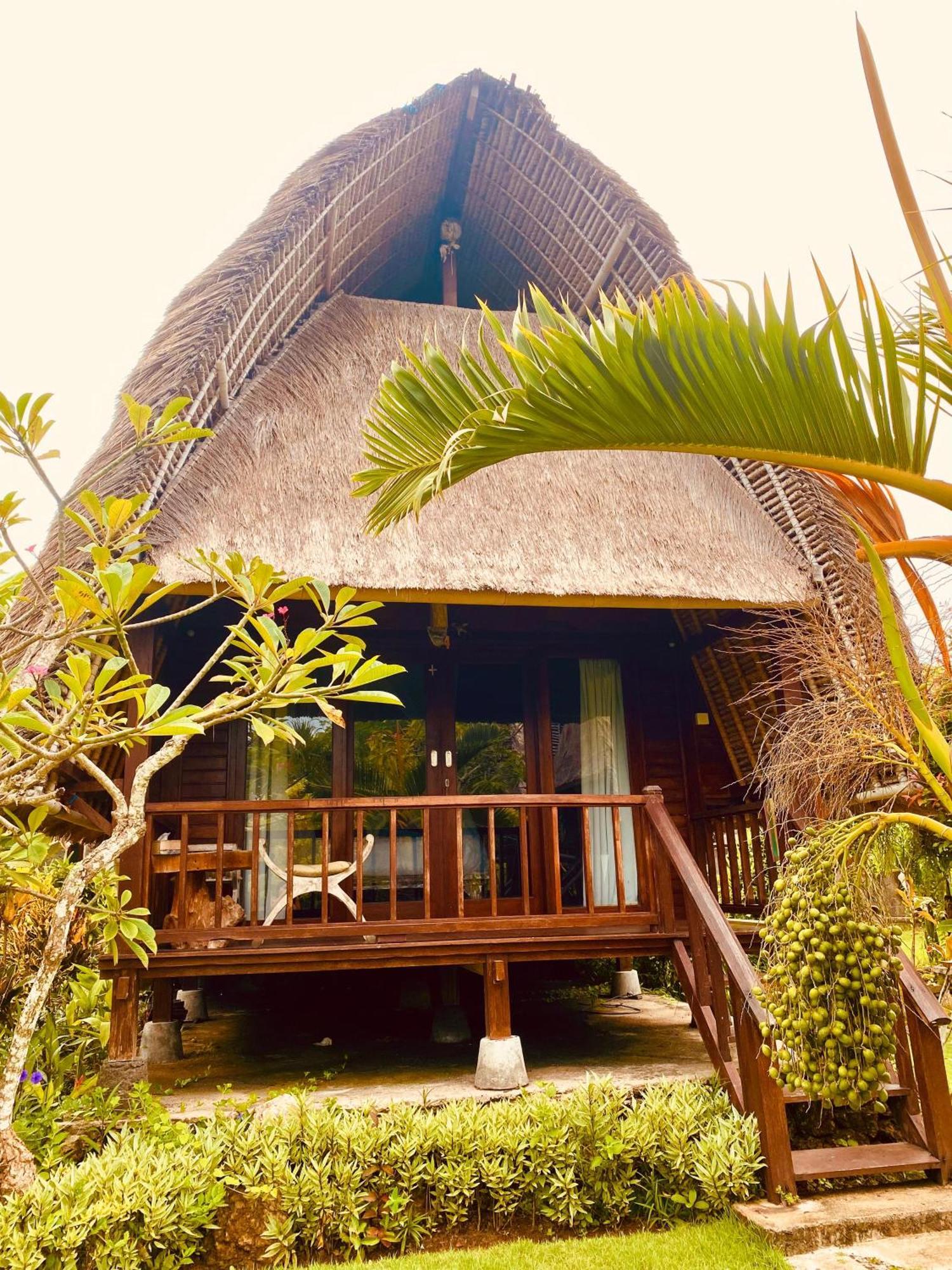 Harta Lembongan Villas Nusa Lembongan  Exterior photo