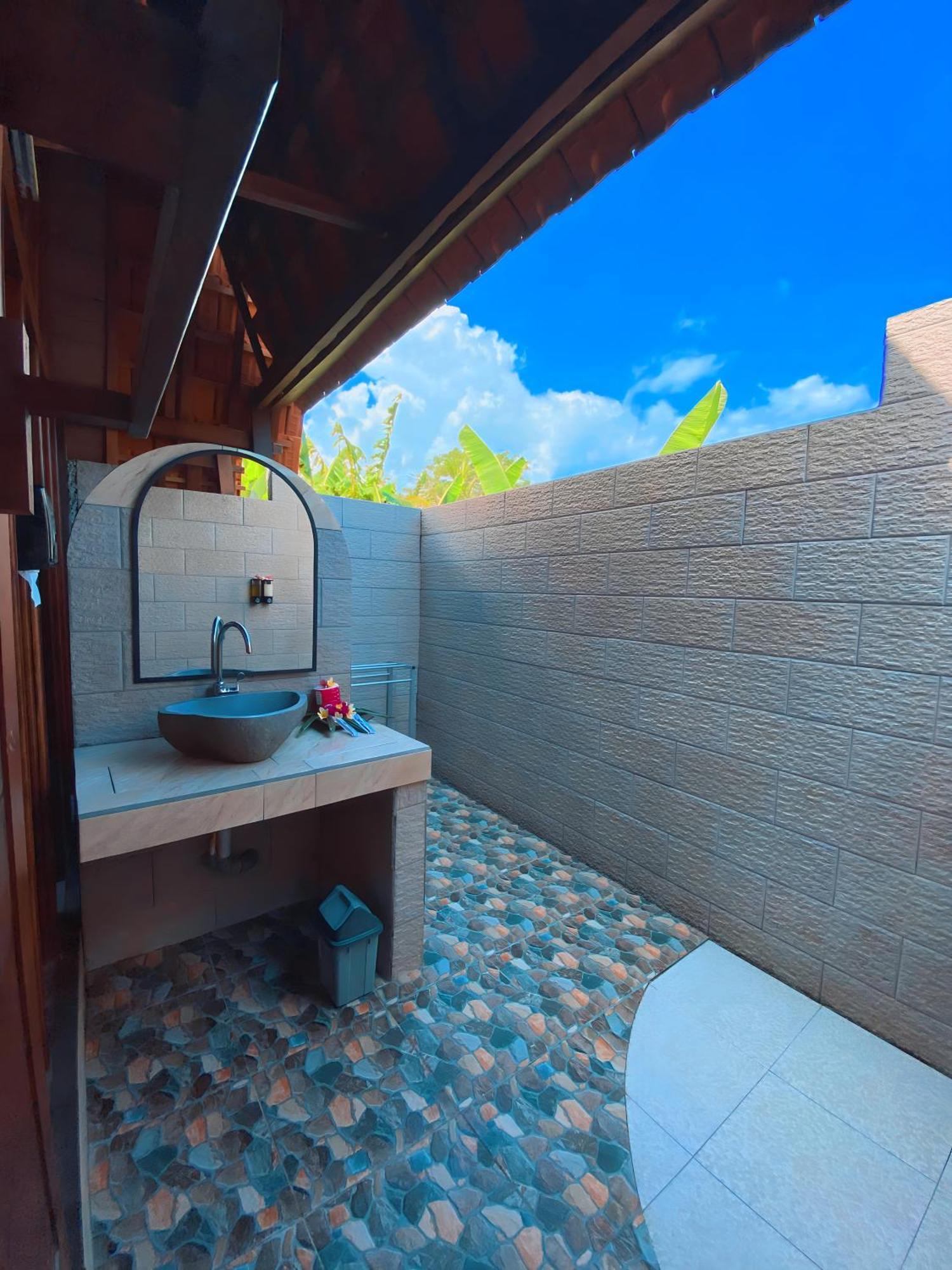Harta Lembongan Villas Nusa Lembongan  Exterior photo